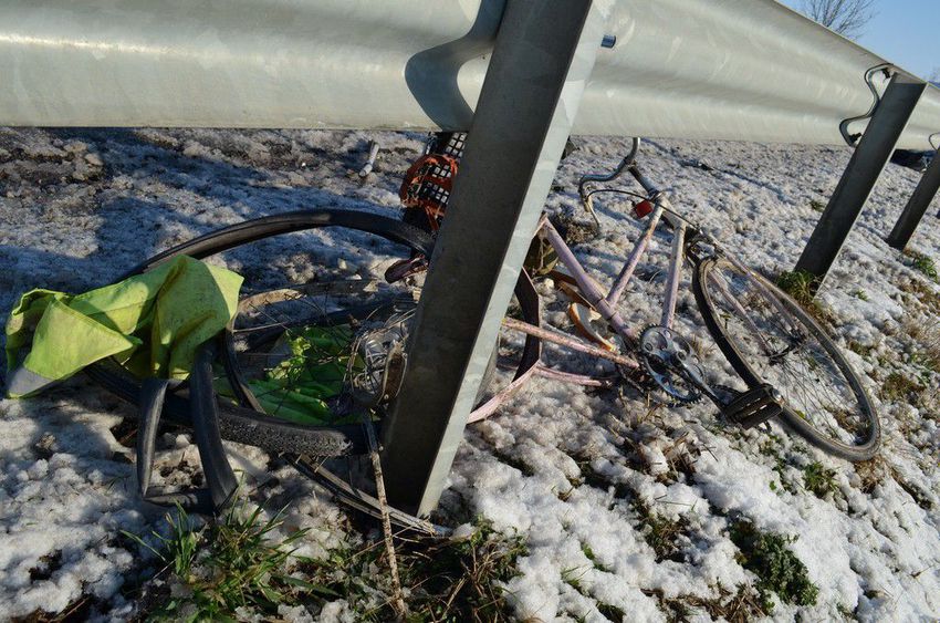 Téli biciklishalál a 33-ason: ez vár a sofőrre