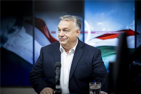 Orbán: 2024-ben visszaépítjük a gazdasági növekedést