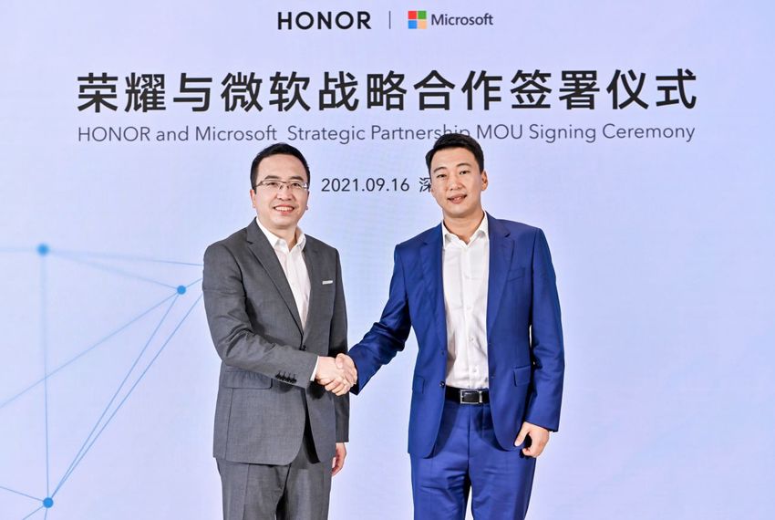 Bejelentés: összefog a Honor és a Microsoft
