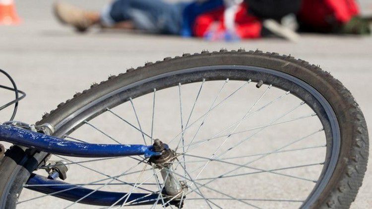 Halálos kerékpáros-gázolás: vádat emeltek a sofőr ellen