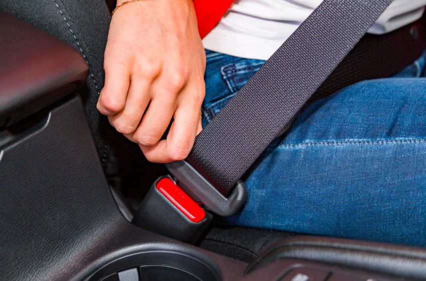 Lesújtó eredmény: sok magyar autós nem használja a biztonsági övet