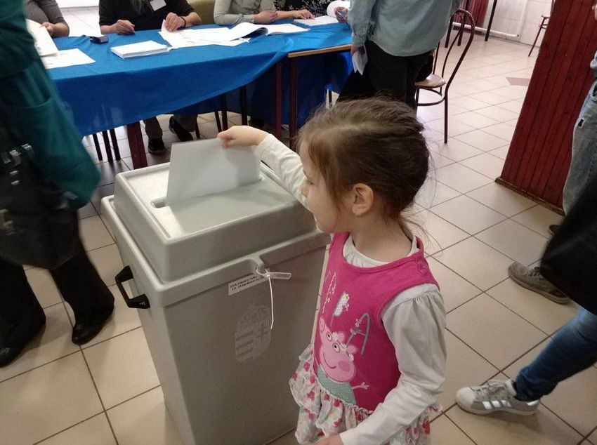 Kósa Lajos körzetében az országos átlag fölötti a szavazási kedv!