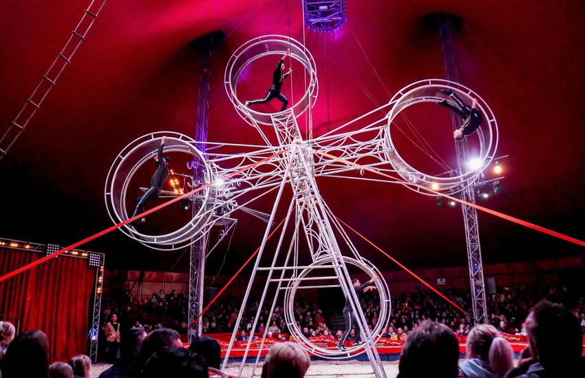 Varázslat porondon és levegőben: Nyíregyházán a cirkusz!