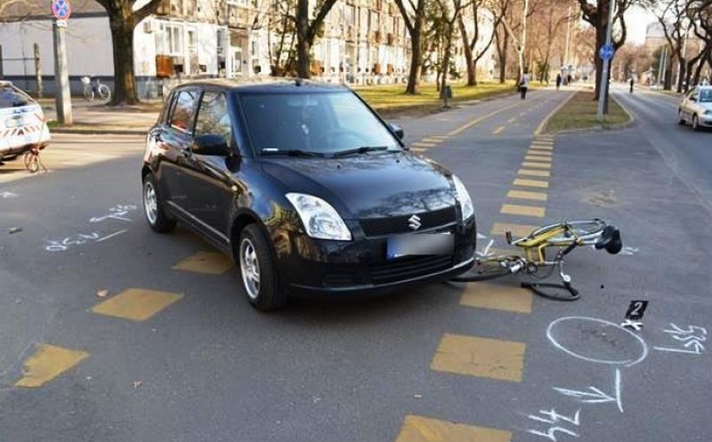 Suzukis gázolt biciklist Debrecenben