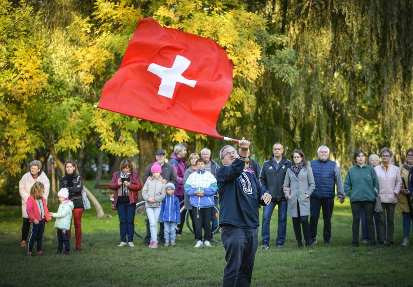 Svájci érzés Debrecenben: hosszú kürtök hangjával telt meg a Liget tér