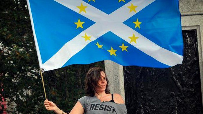 Skóciát tárt karokkal várja az EU