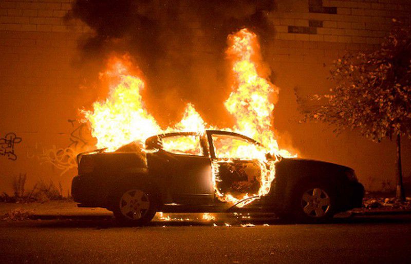 Autó lángolt Vásárosnaményban