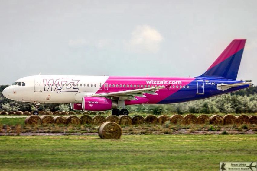 Wizz Air: a fapados légitársaság nem töröl annyi járatot, mint a hagyományos