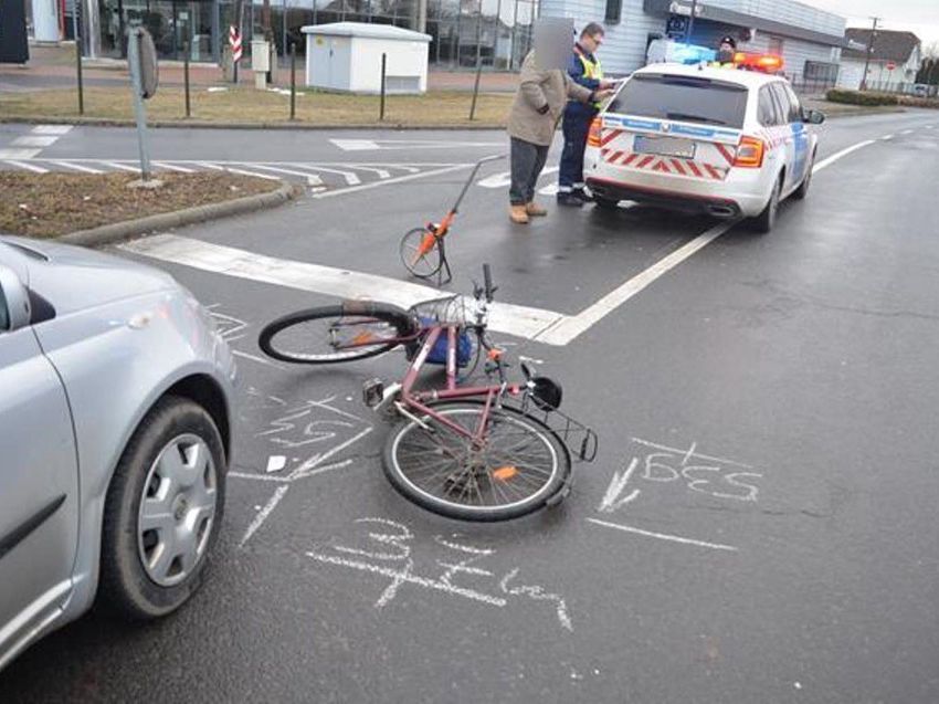Biciklist gázolt Debrecenben – befejezték a nyomozást 
