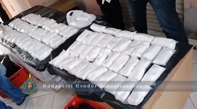 44 kiló droggal bukott le a tiszabábolnai férfi és társa