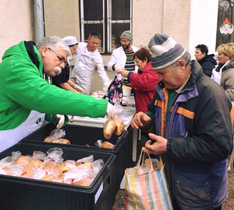 400 adag ebédre hívnak meg Debrecenben