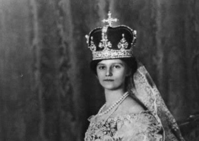 130 éve született az utolsó magyar királyné, aki meghatódott Debrecenben