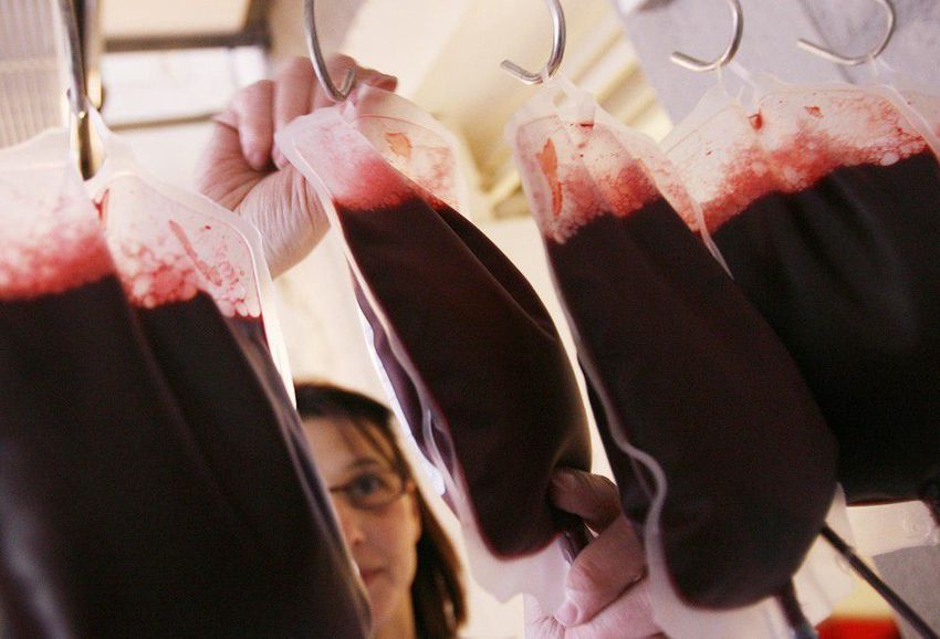 Debrecenben is kevesebbet fizetnek a vérplazmáért