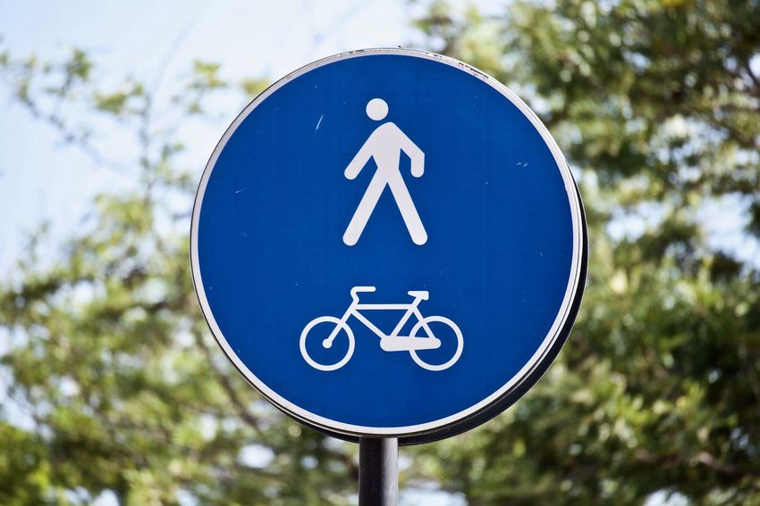 Aláírták a szerződést, épülhet a Kismacsra vezető kerékpárút