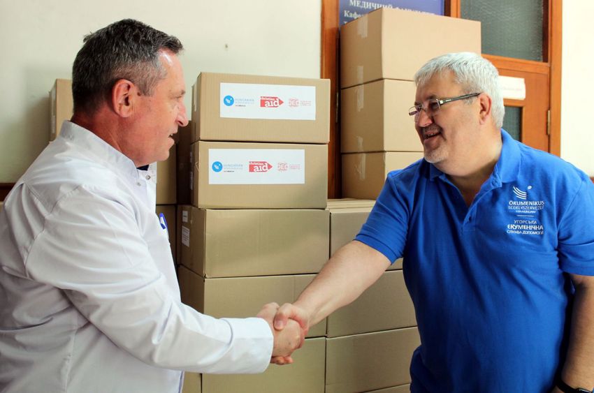 Tízmillió forint értékű gyógyszert küldtünk Ukrajnának