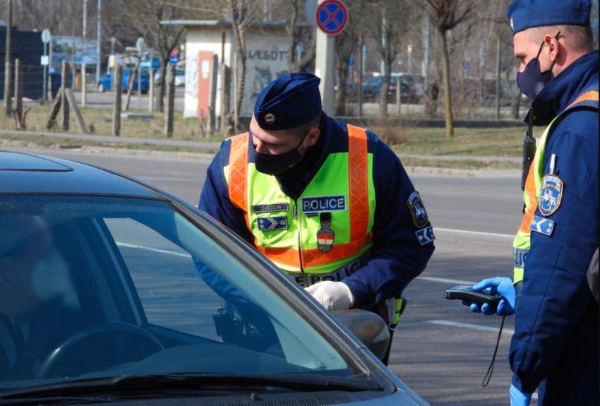 Debrecenben és megyeszerte 126 autóst állítottak meg a rendőrök