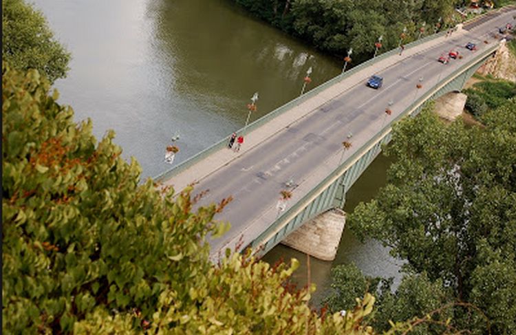 Bicikliút is lesz a felújított tokaji Tisza-hídon