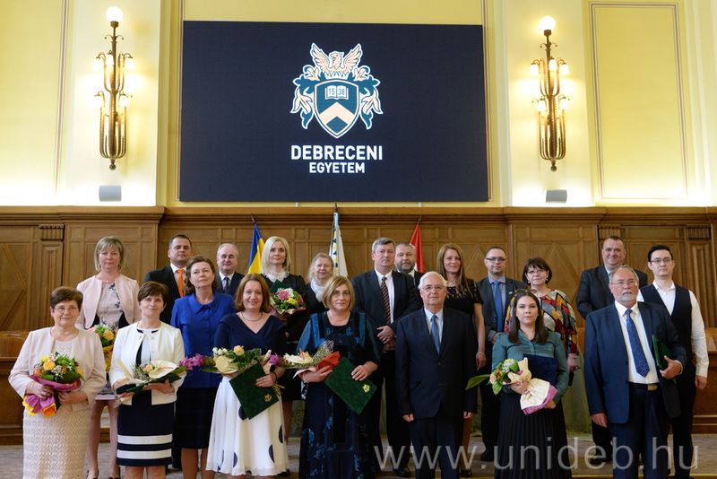 Pedagógusait díjazta a Debreceni Egyetem