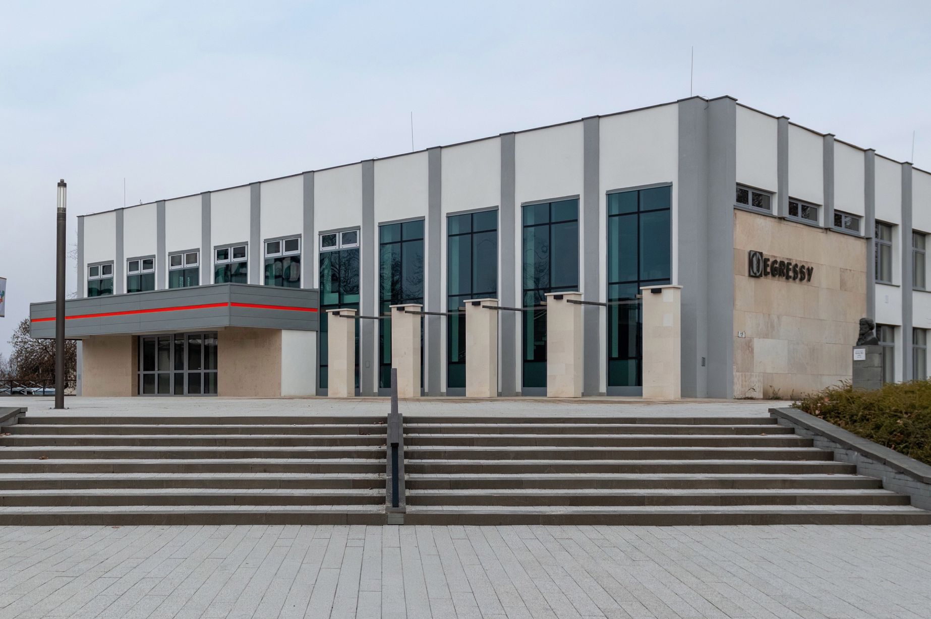 Korszerűbbé vált a művelődési központ Kazincbarcikán