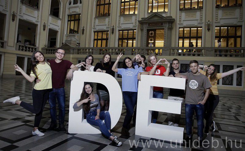 144 szak közül választhatnak Debrecenben a felvételizők