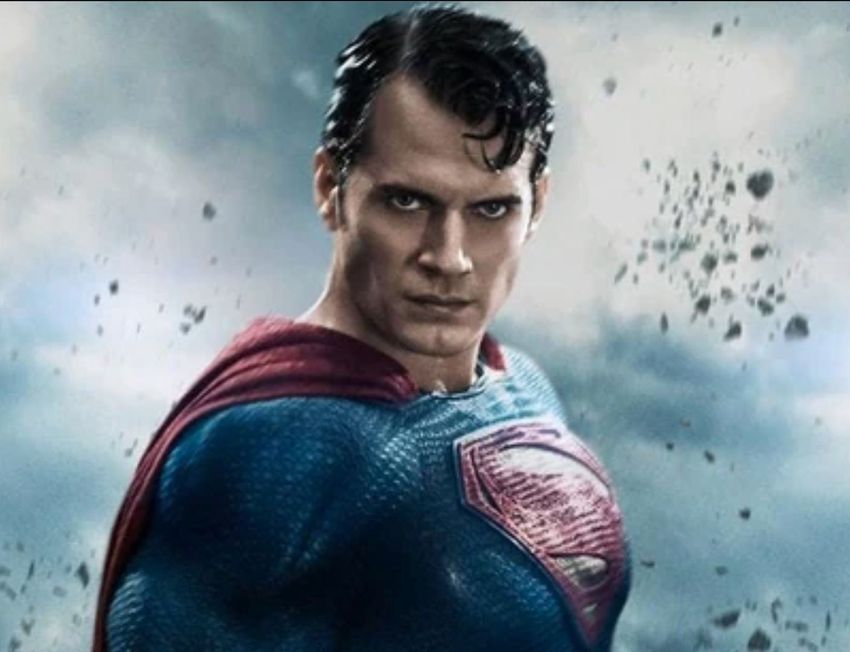 Új Superman jön Henry Cavill helyett