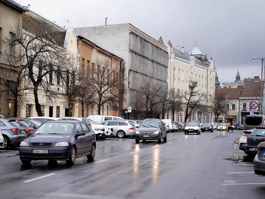 Nagy építkezés miatt komoly közlekedési változások Debrecen belvárosában