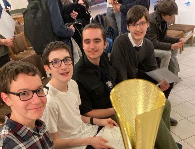 Nemzetközi Informatikai Csapat Diákolimpia: aranyérmes a miskolci együttes