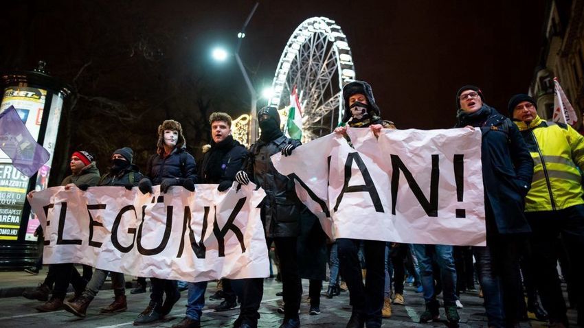 Publicus: Egyre többen elégedetlenek Magyarországon