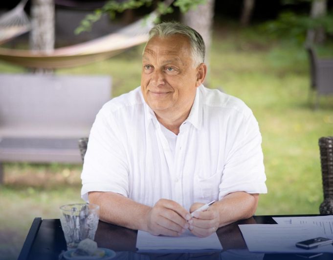 Nőttek a miniszteri bérek – Orbán Viktor havi 6,5 milliót keres