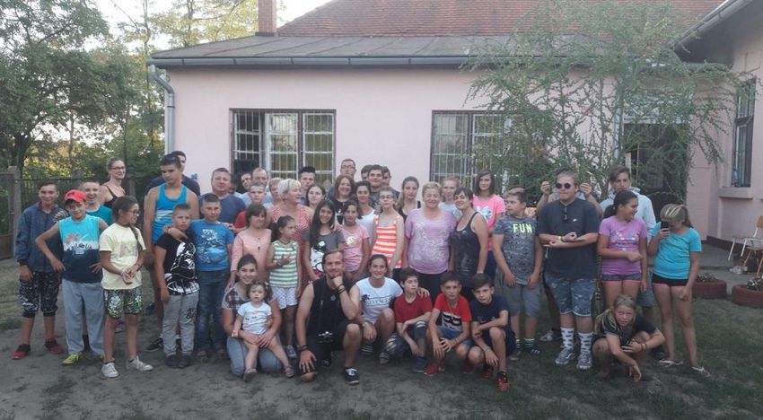 Debrecen-halápi gyerekeken is segítene az Adventi Civil Börze