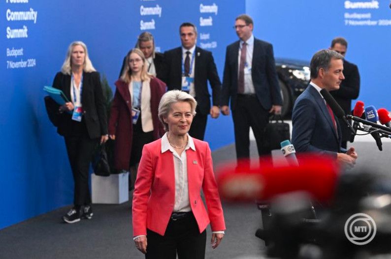 Ursula von der Leyen Európa felfegyverzéséről beszélt