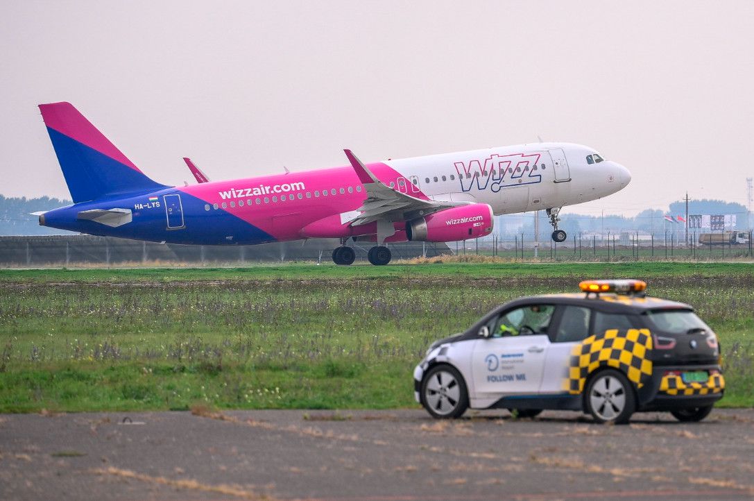 Kényszerleszállást hajtott végre a Debrecenbe tartó Wizz Air-járat