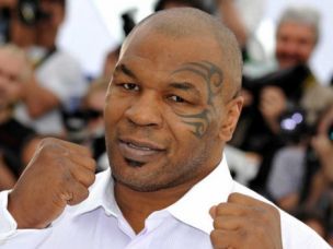 Mike Tyson visszatér!