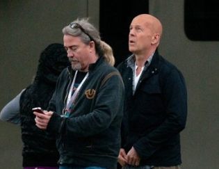 Durva sérülés a Bruce Willis-film pesti forgatásán