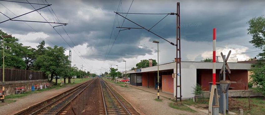 Meghibásodott mozdony okoz fennakadást Debrecen-Csapókertnél