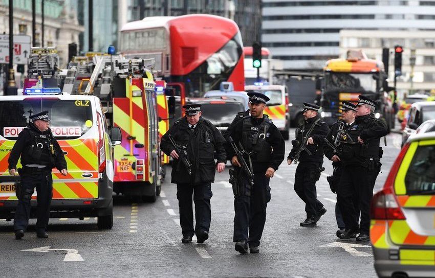 Terror Londonban: a Scotland Yard akcióba lendült