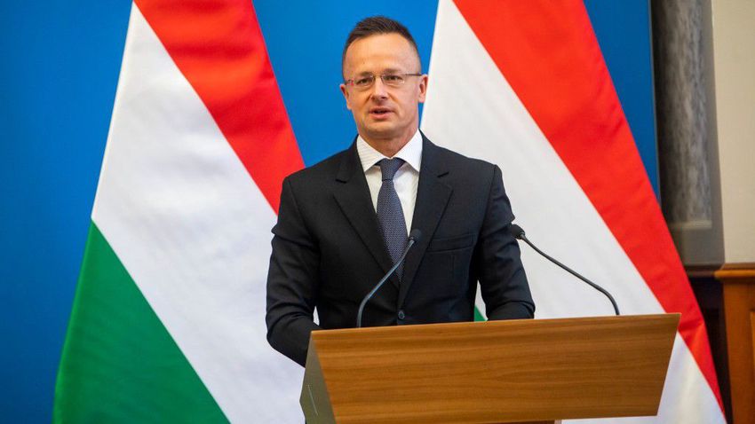 Szijjártó: a NATO álláspontja egybeesik a magyar érdekekkel