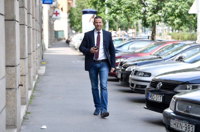 Megkezdődött a Jobbik szakadása?