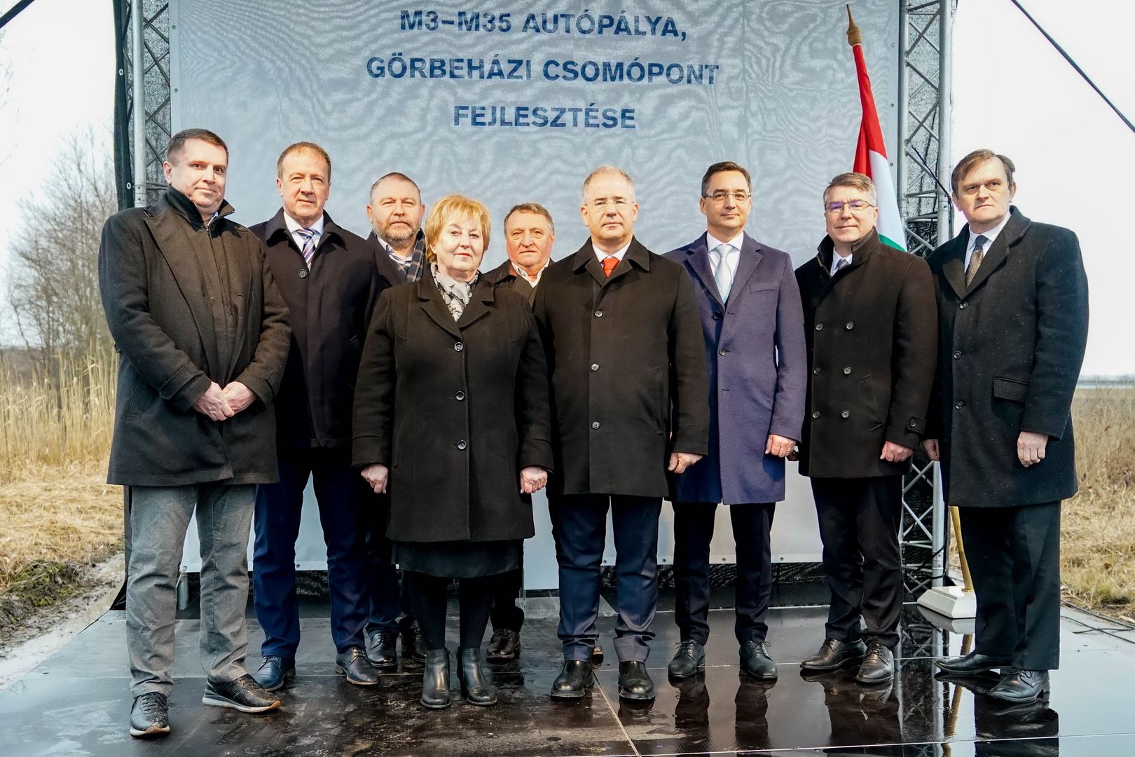 Végre! Befejezik az M3-as és M35-ös sztrádák görbeházi csomópontját