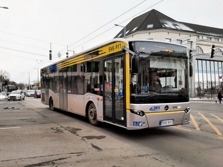 Változik a közlekedési rend a hosszú hétvége alatt Debrecenben