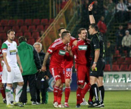 Lista a legrosszabb igazolásokról: a DVSC vastagon érintett