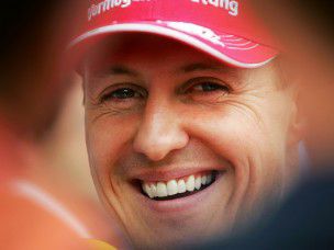 Schumacher szemei nyitottak, de gyakran a semmibe tekint...