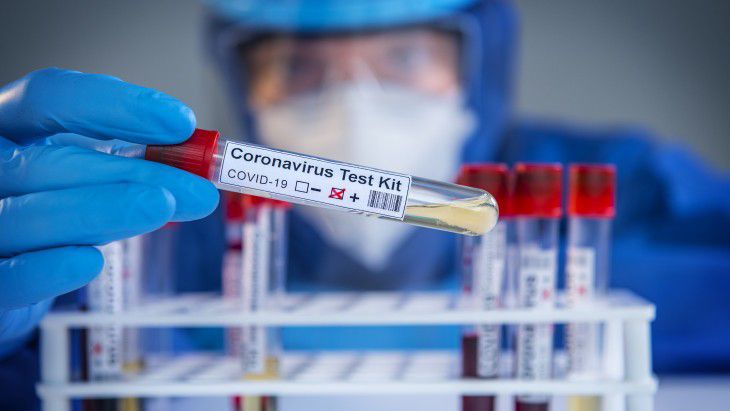 Komádiban elhunyt egy ember a koronavírus miatt