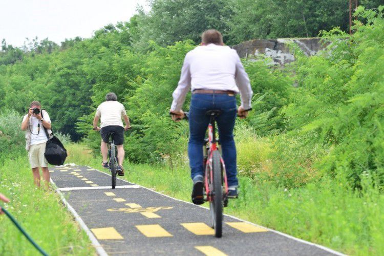 Magyarok fejlesztettek csúcskategóriás bicikliutat