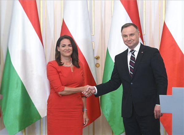 Megvolt Novák Katalin első hivatalos külföldi útja