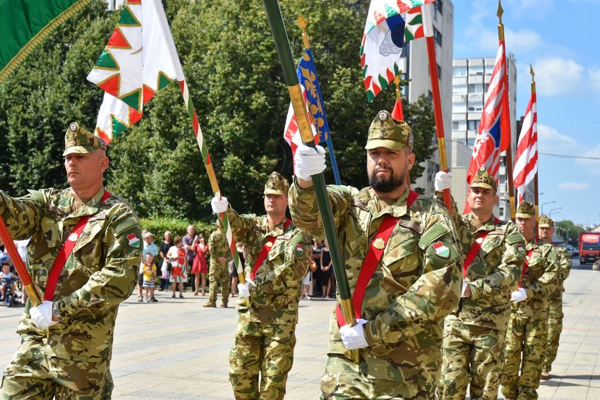 A magyar „idegenlégiót” ünnepelték a debreceni belvárosban + Fotógaléria!