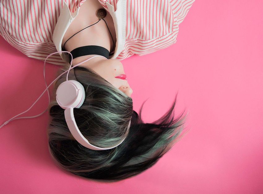 Miért jobb választás az online rádió, mint a zenei streamingszolgáltatás?