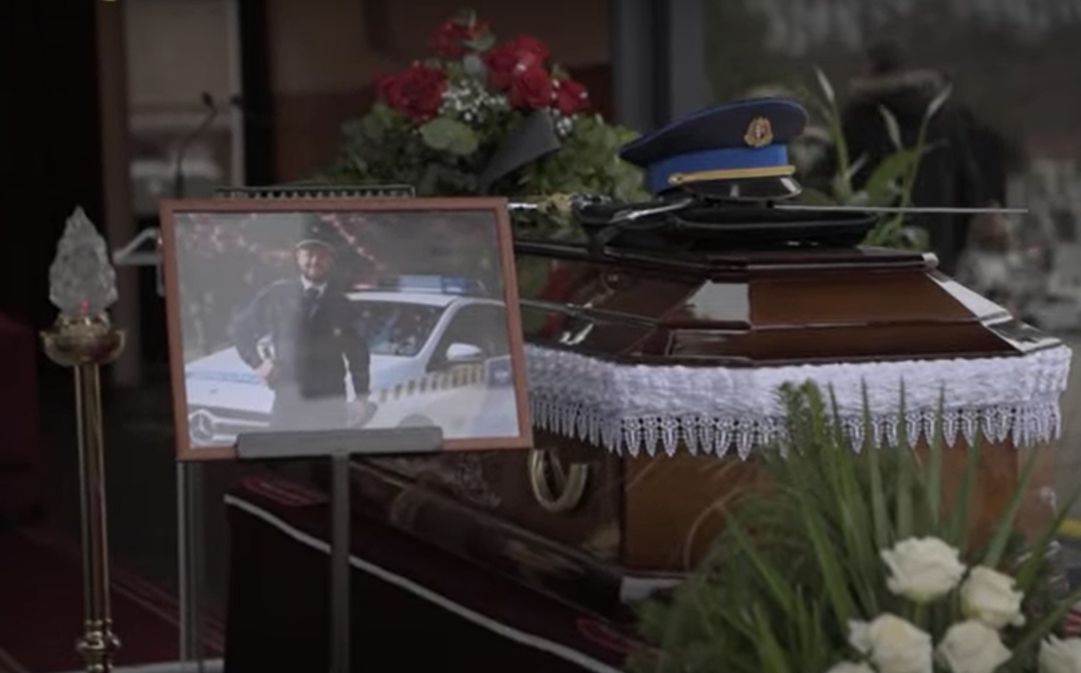 Mátészalkán végső búcsút vettek a halálra késelt rendőrtől