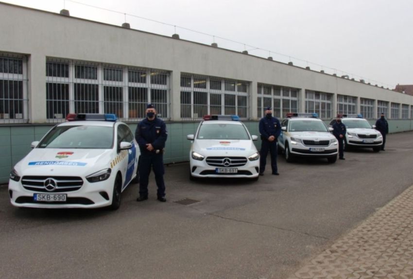 Záhonyi, fehérgyarmati, mátészalkai, nyíregyházi rendőrök kaptak új autót