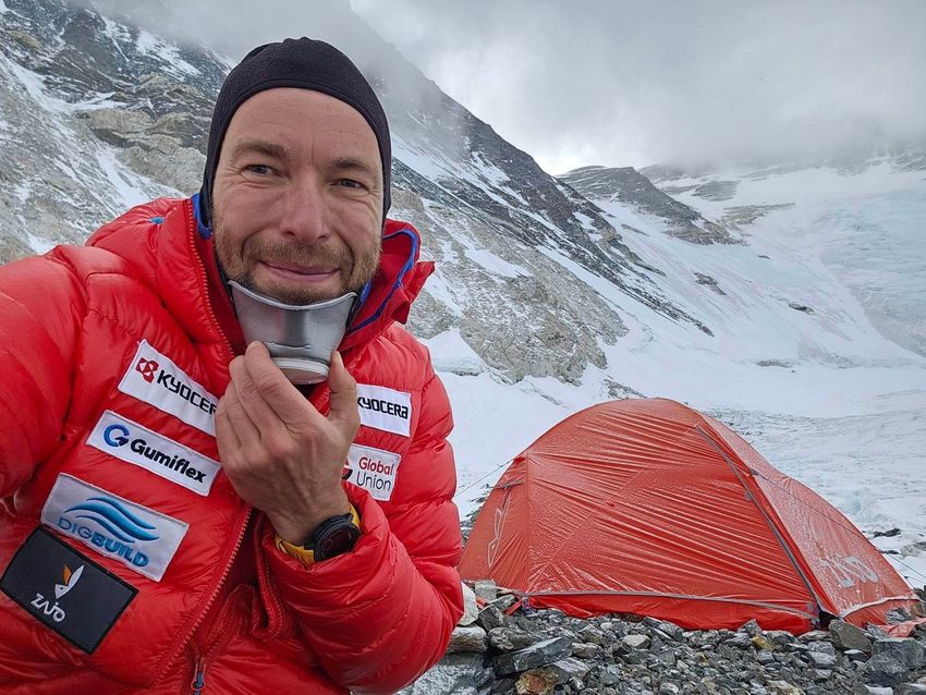 Biztosan az Everesten marad Suhajda Szilárd hegymászó holtteste